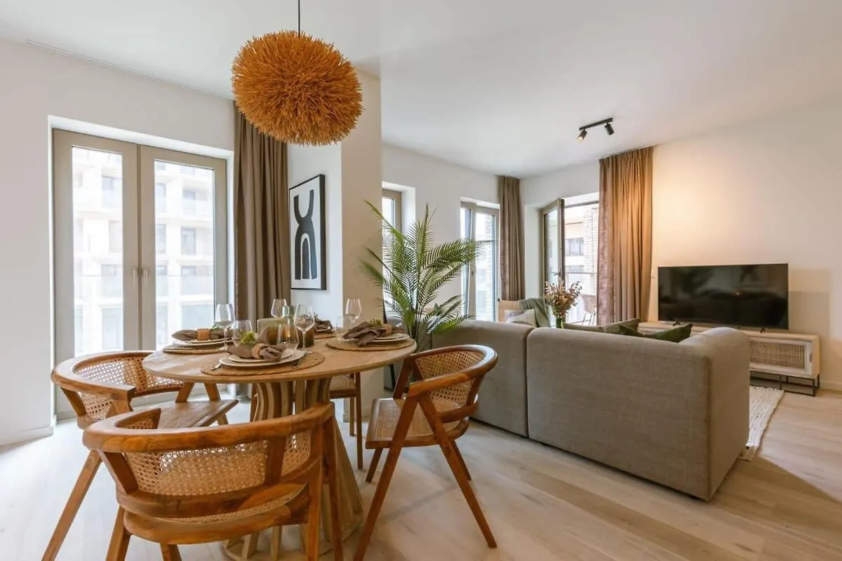 Huswell - Beautiful & Warm Apartment With Terrace In オステンド ベルギー