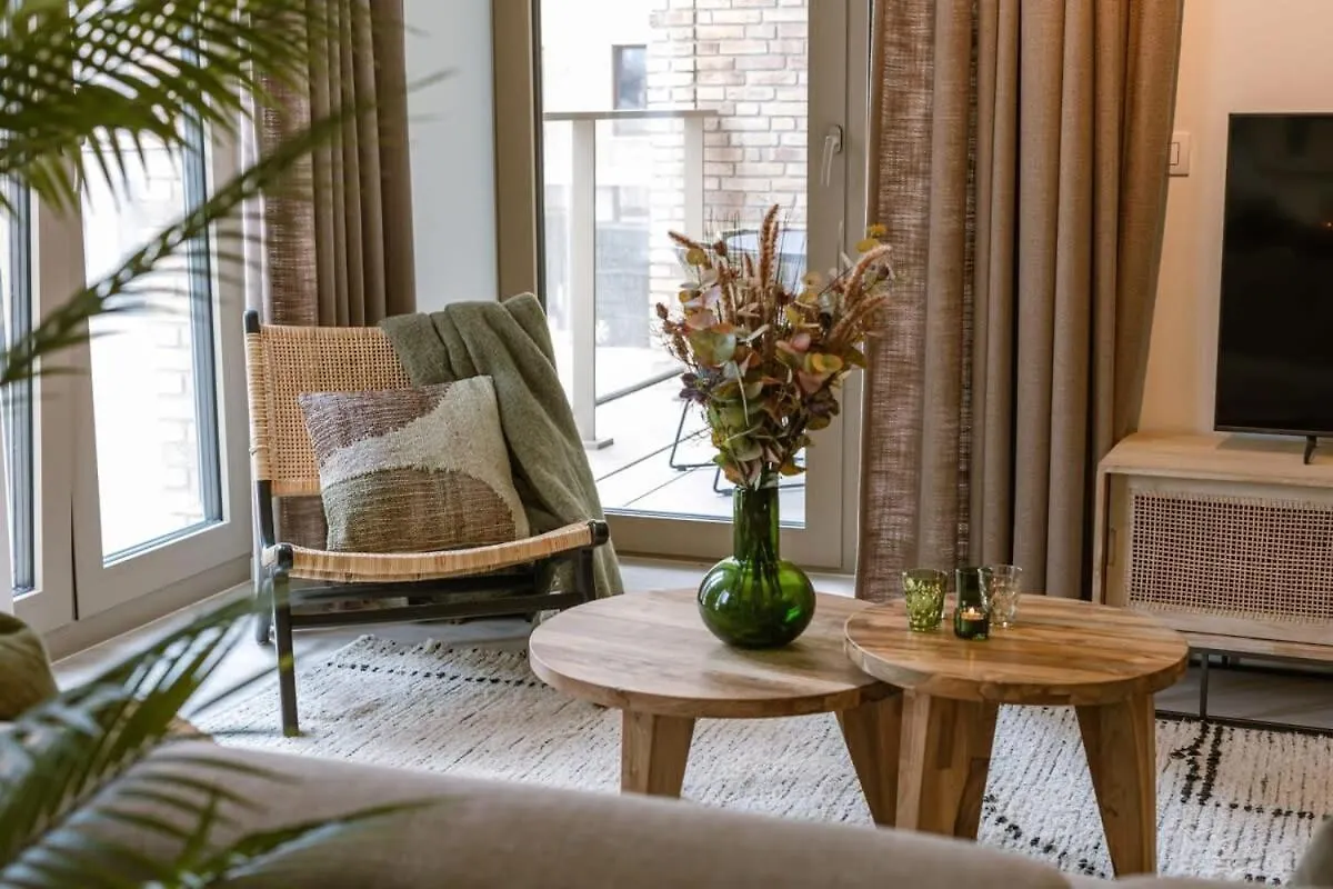 Huswell - Beautiful & Warm Apartment With Terrace In オステンド