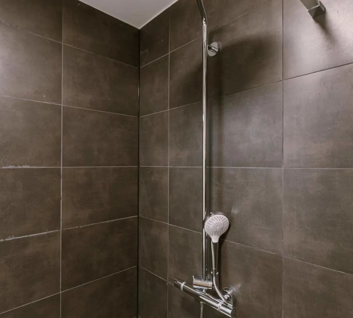 Huswell - Beautiful & Warm Apartment With Terrace In オステンド ベルギー